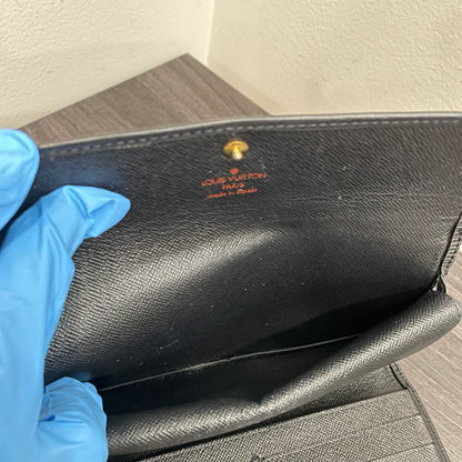 LOUIS VUITTON Black Epi Leather Wallet