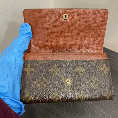 LOUIS VUITTON Monogram Wallet