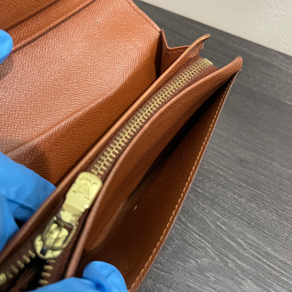 LOUIS VUITTON Monogram Wallet