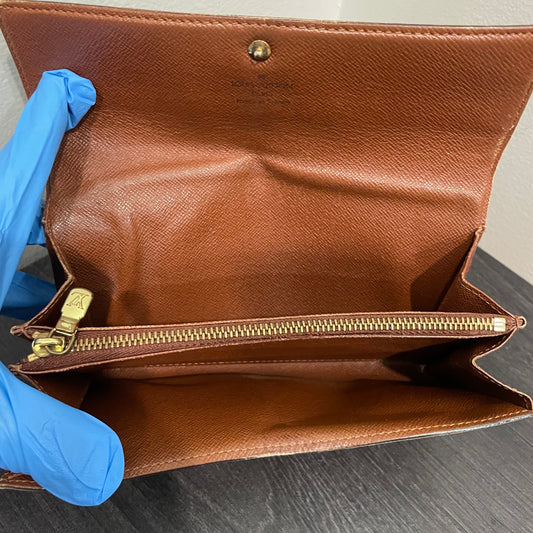 LOUIS VUITTON Monogram Wallet