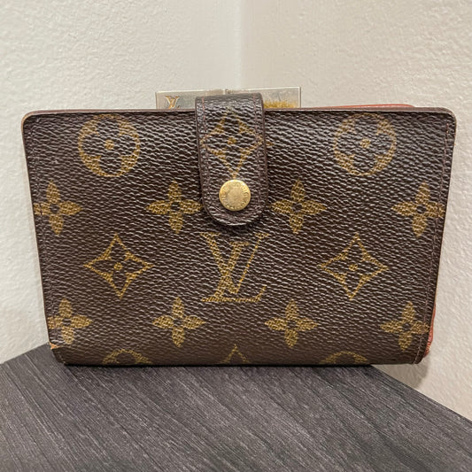 LOUIS VUITTON Monogram Wallet