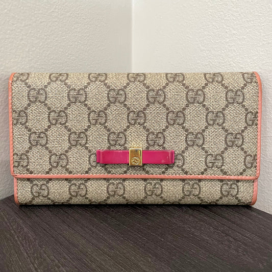 SOLD! Gucci Canvas Wallet