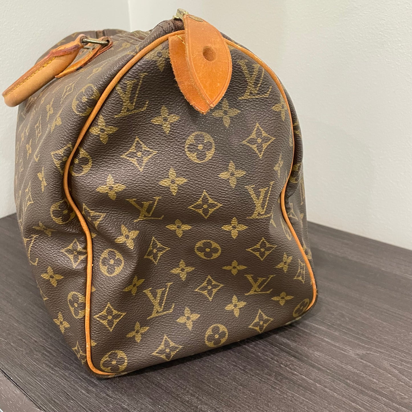 SOLD! Louis Vuitton Monogram Speedy 40 with Lock & Key