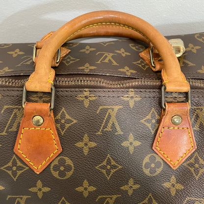 SOLD! Louis Vuitton Monogram Speedy 40 with Lock & Key