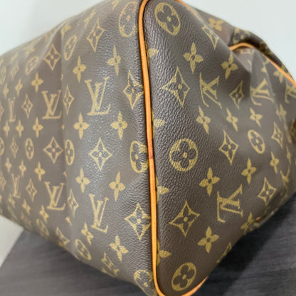 SOLD! Louis Vuitton Monogram Speedy 40 with Lock & Key