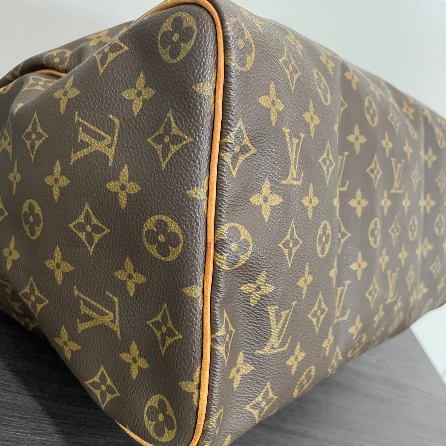 SOLD! Louis Vuitton Monogram Speedy 40 with Lock & Key