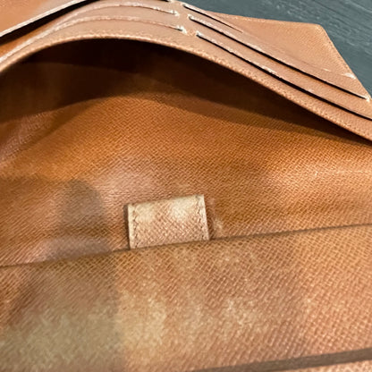 LOUIS VUITTON Monogram Canvas Wallet