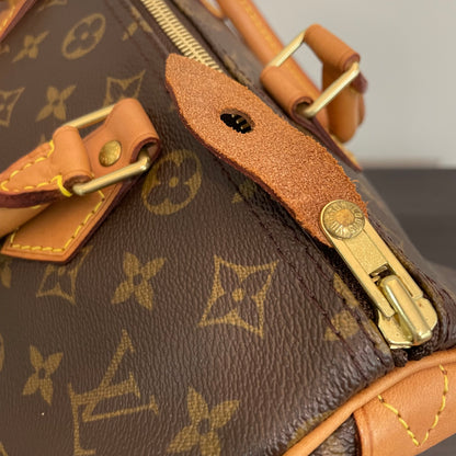 SOLD! Louis Vuitton Monogram Speedy 30