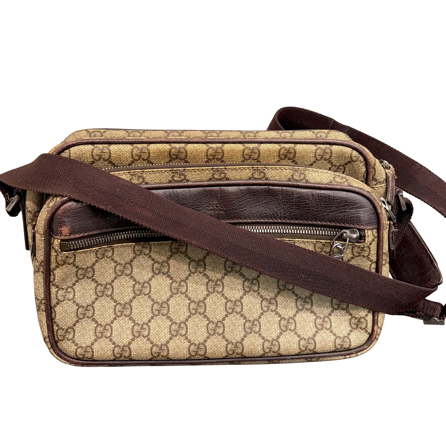 LUX CLUB November Giveaway Prize! GUCCI GG Supreme Messenger