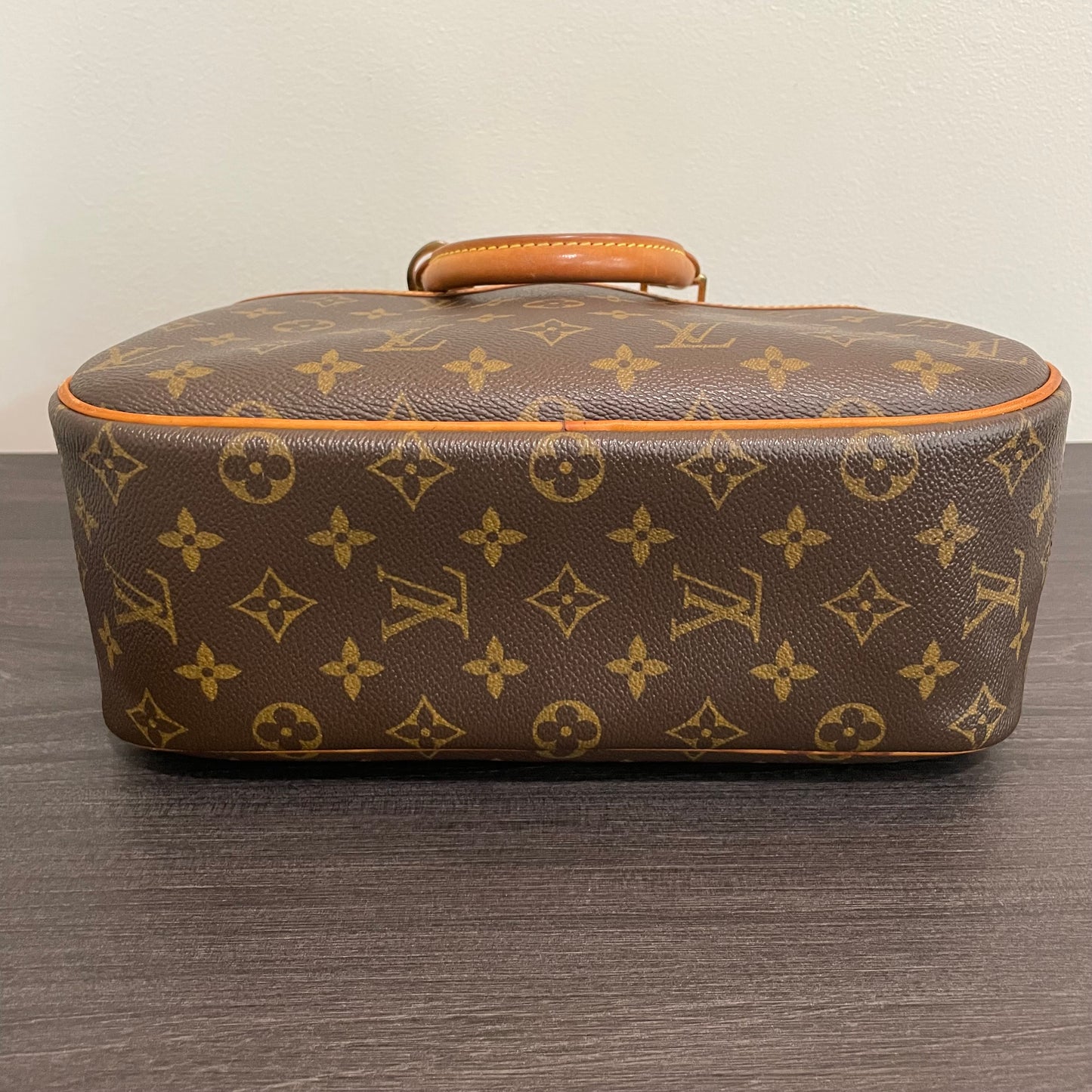 SOLD! Louis Vuitton Monogram Deauville Petit with Lock & Key