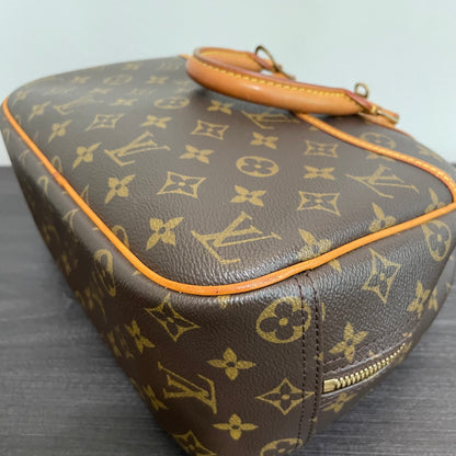 SOLD! Louis Vuitton Monogram Deauville Petit with Lock & Key