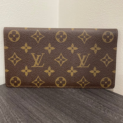 #153 LOUIS VUITTON Monogram Checkbook Holder