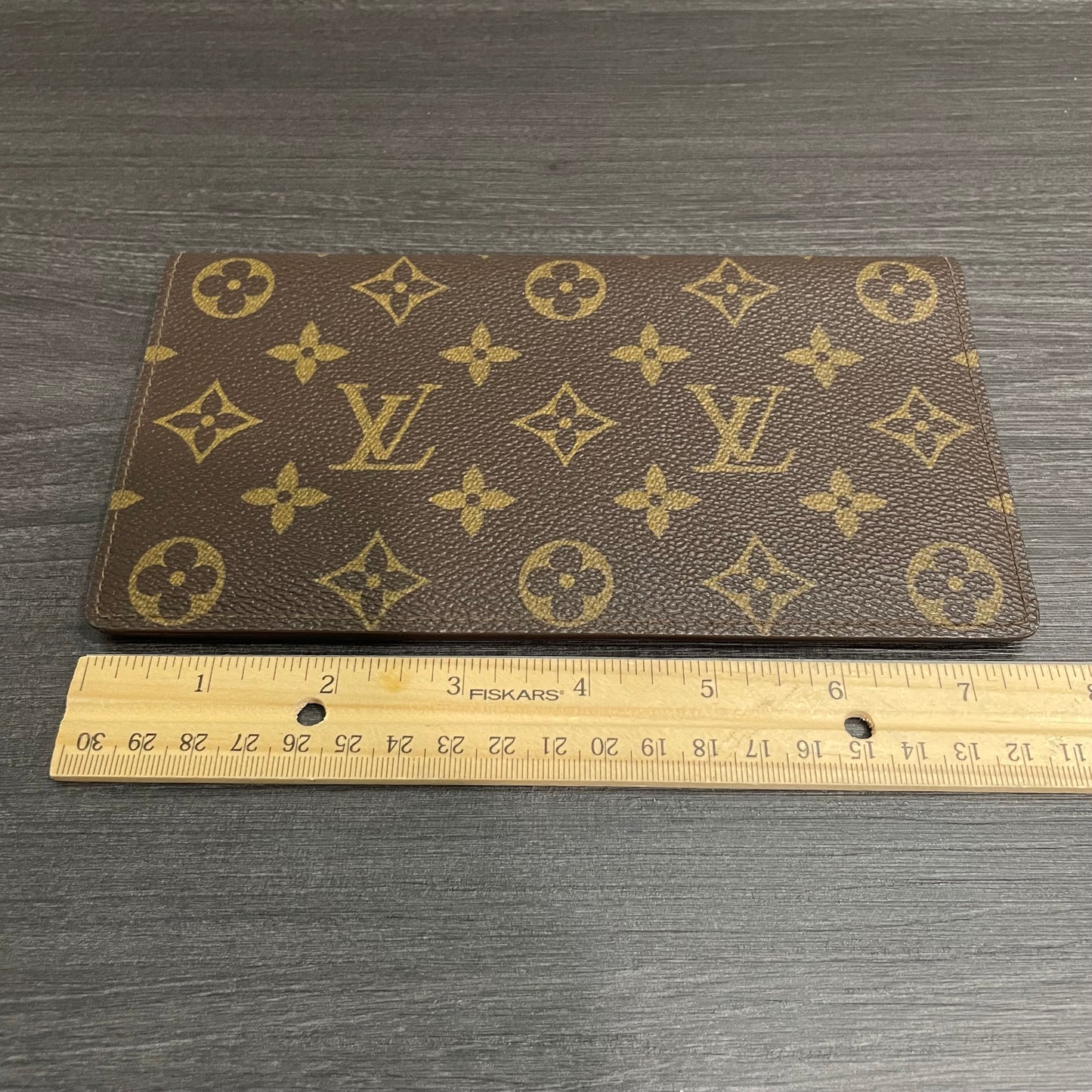 #153 LOUIS VUITTON Monogram Checkbook Holder