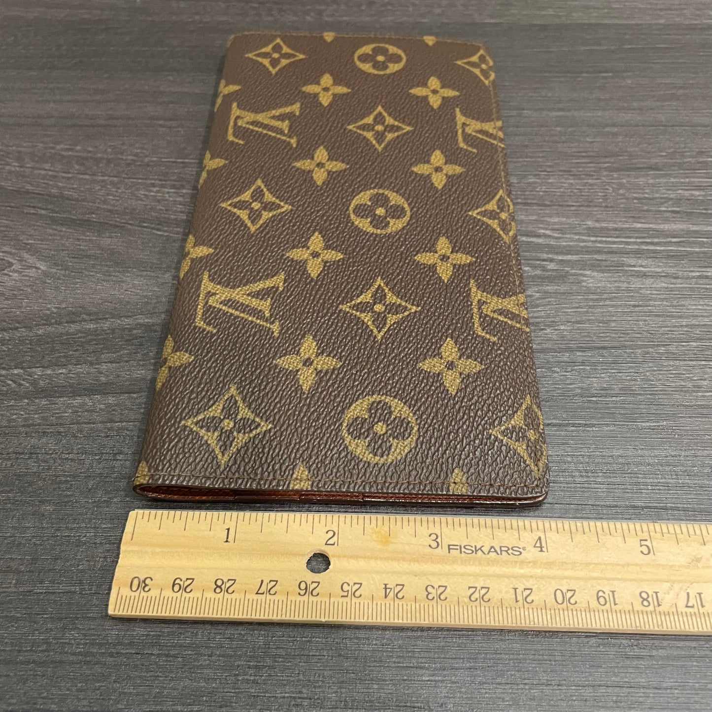 #153 LOUIS VUITTON Monogram Checkbook Holder