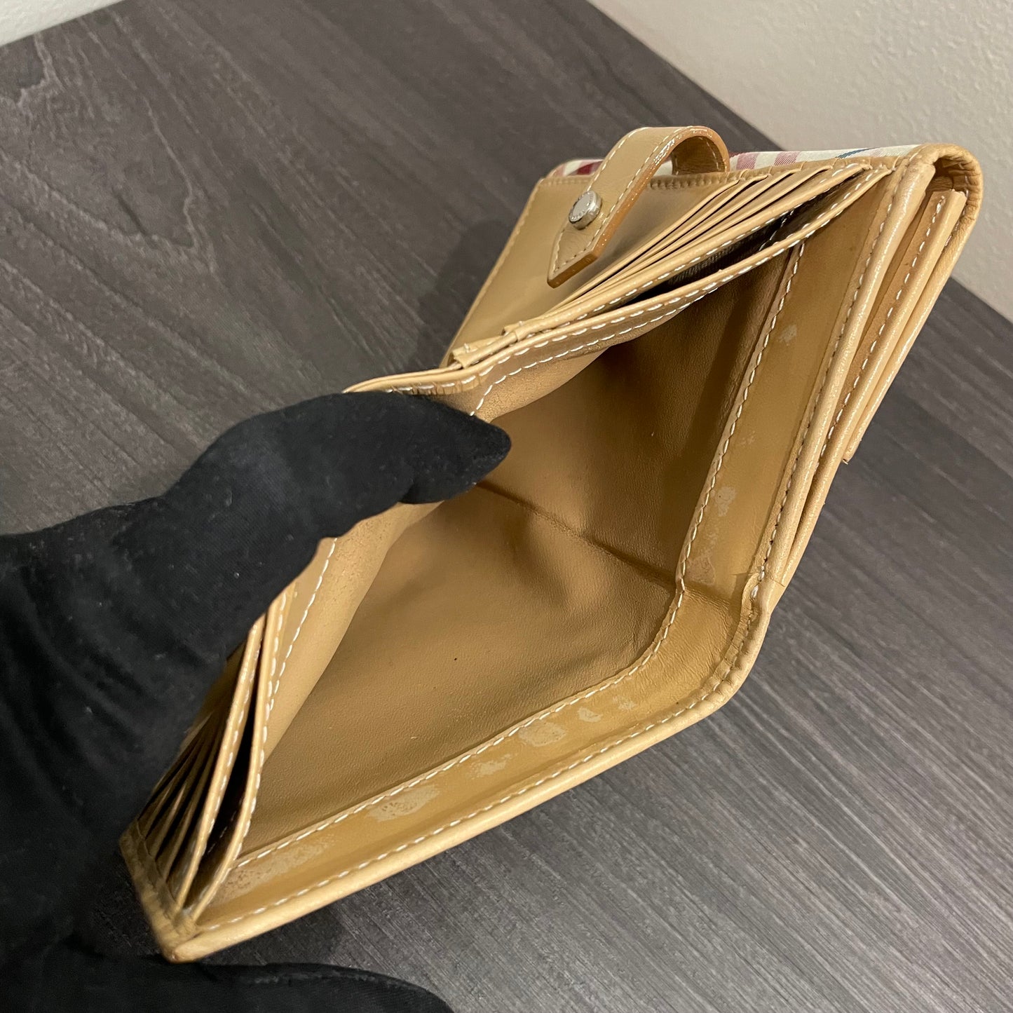 BURBERRY Check Wallet