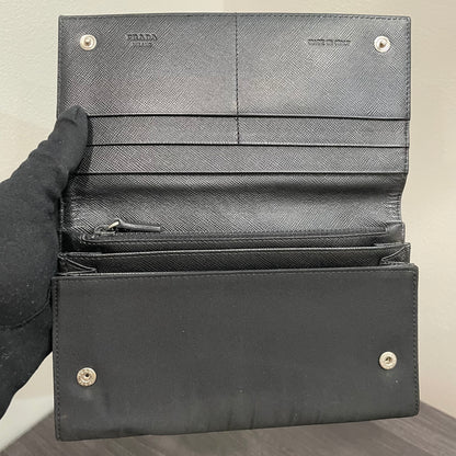 PRADA Black Wallet