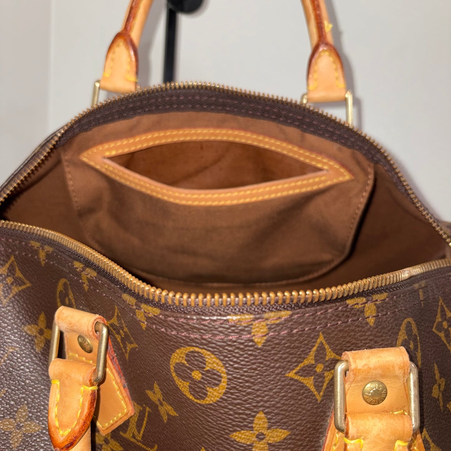 #1125 LOUIS VUITTON Monogram Speedy 30