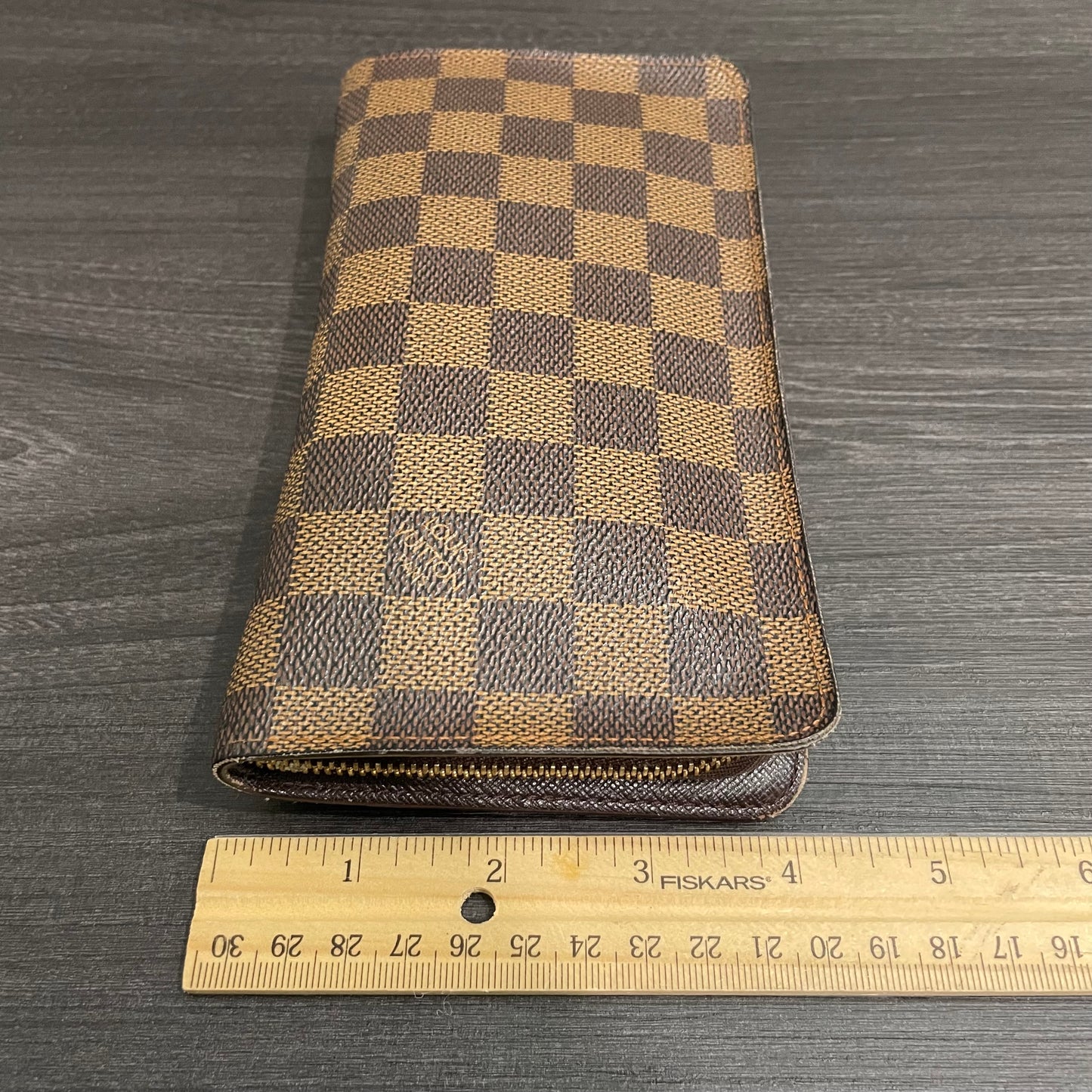 LOUIS VUITTON Damier Ebene Zippy Wallet