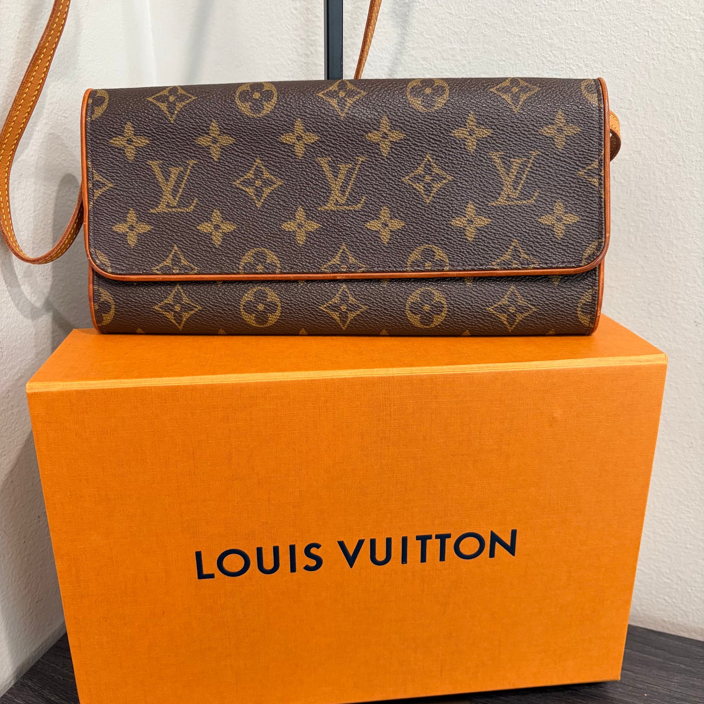 #1126 LOUIS VUITTON Monogram Twin GM