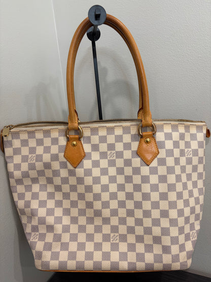 #1127 LOUIS VUITTON Damer Saleya MM