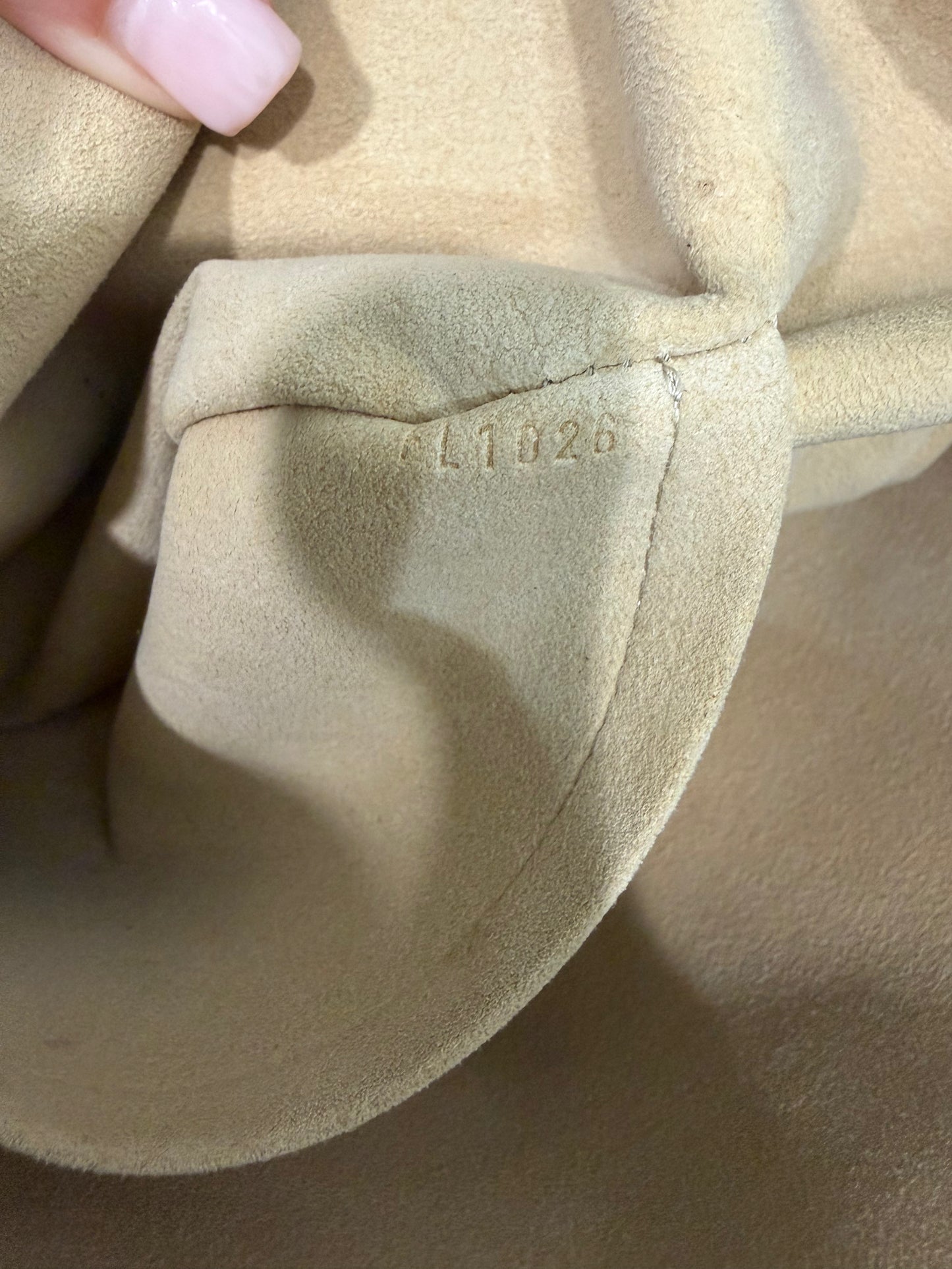 #1127 LOUIS VUITTON Damer Saleya MM