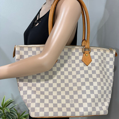 #1130 LOUIS VUITTON Damer Saleya MM