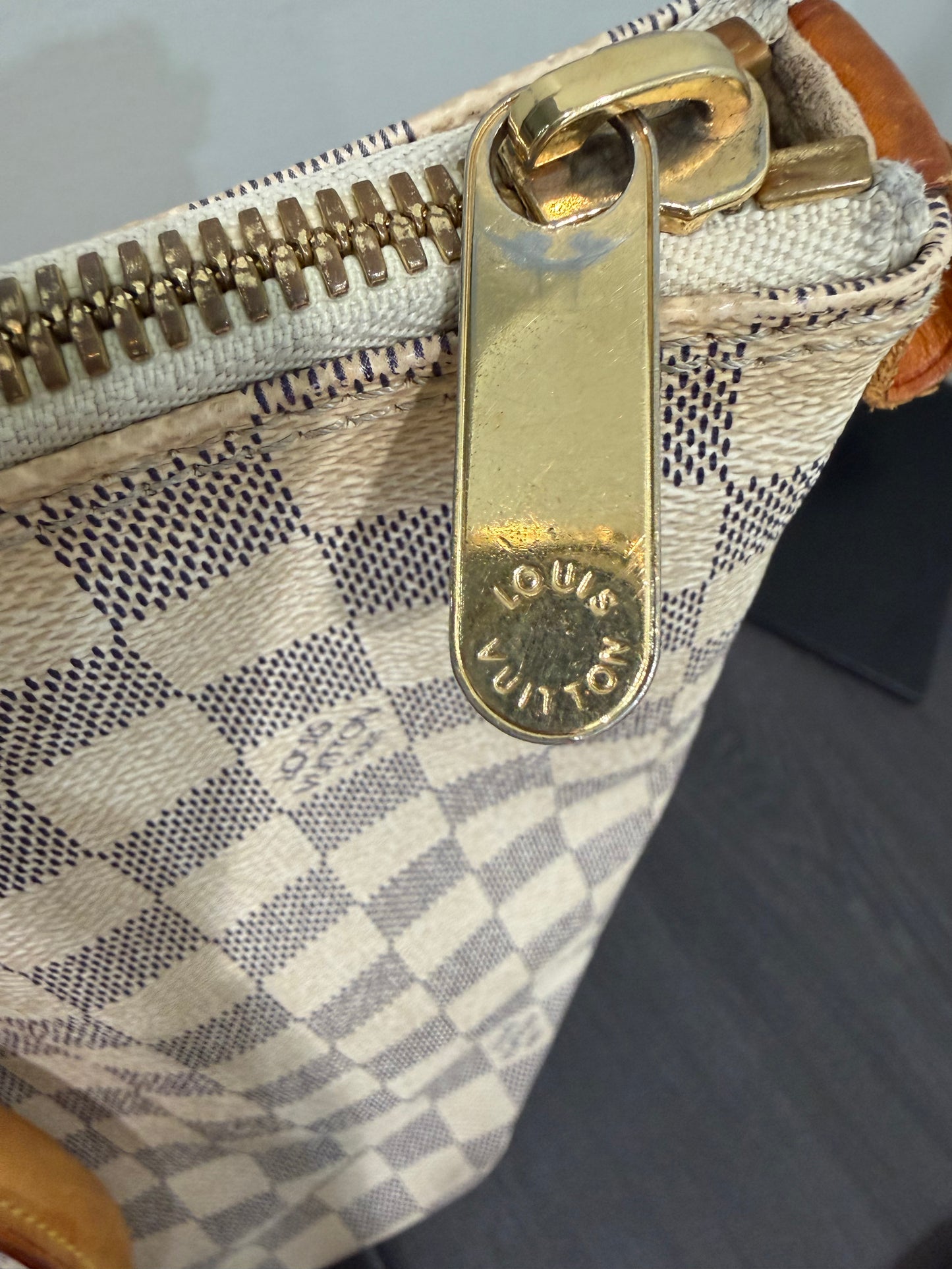 #1127 LOUIS VUITTON Damer Saleya MM