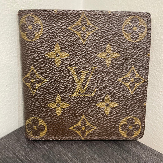 #109 LOUIS VUITTON Monogram Men's Wallet