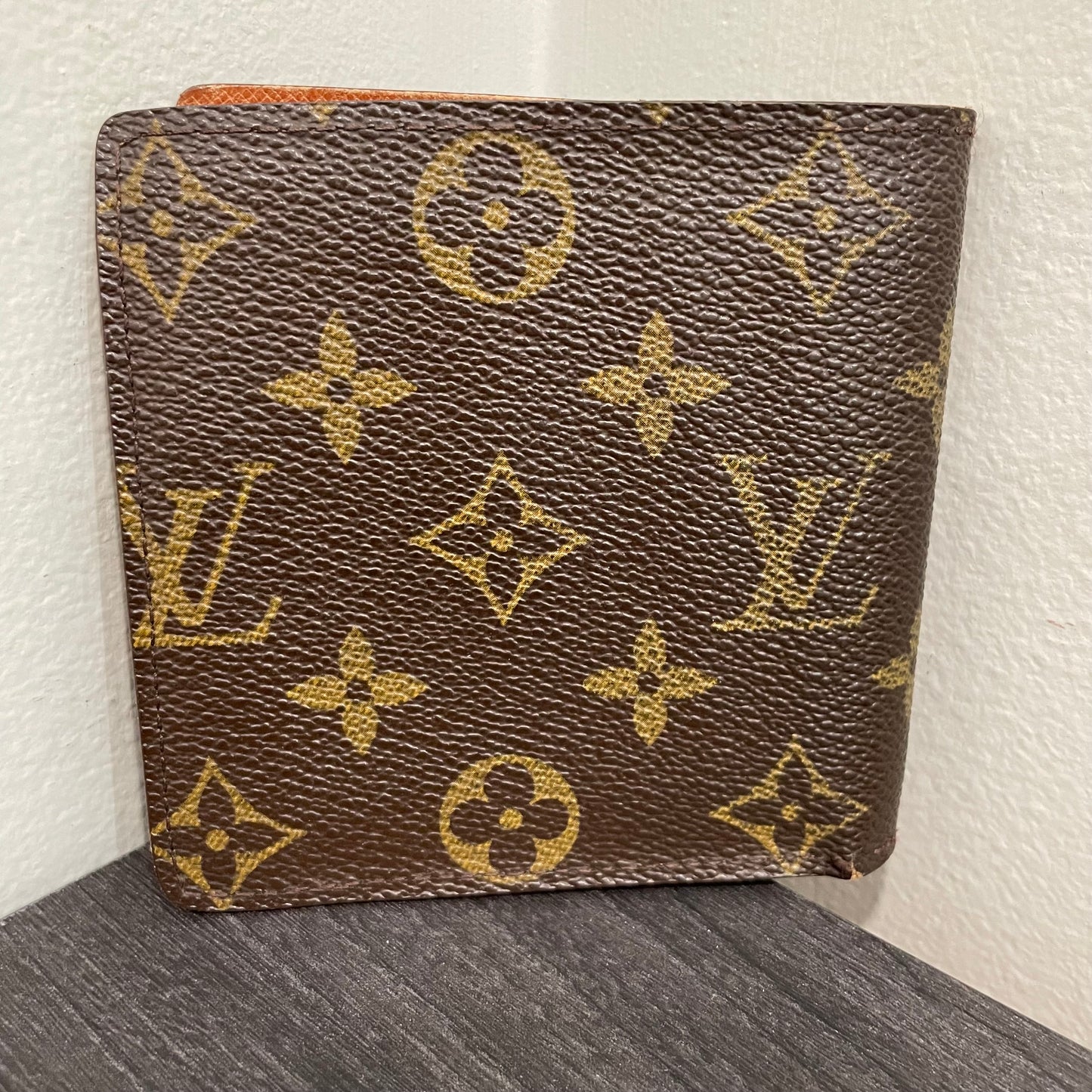 #109 LOUIS VUITTON Monogram Men's Wallet