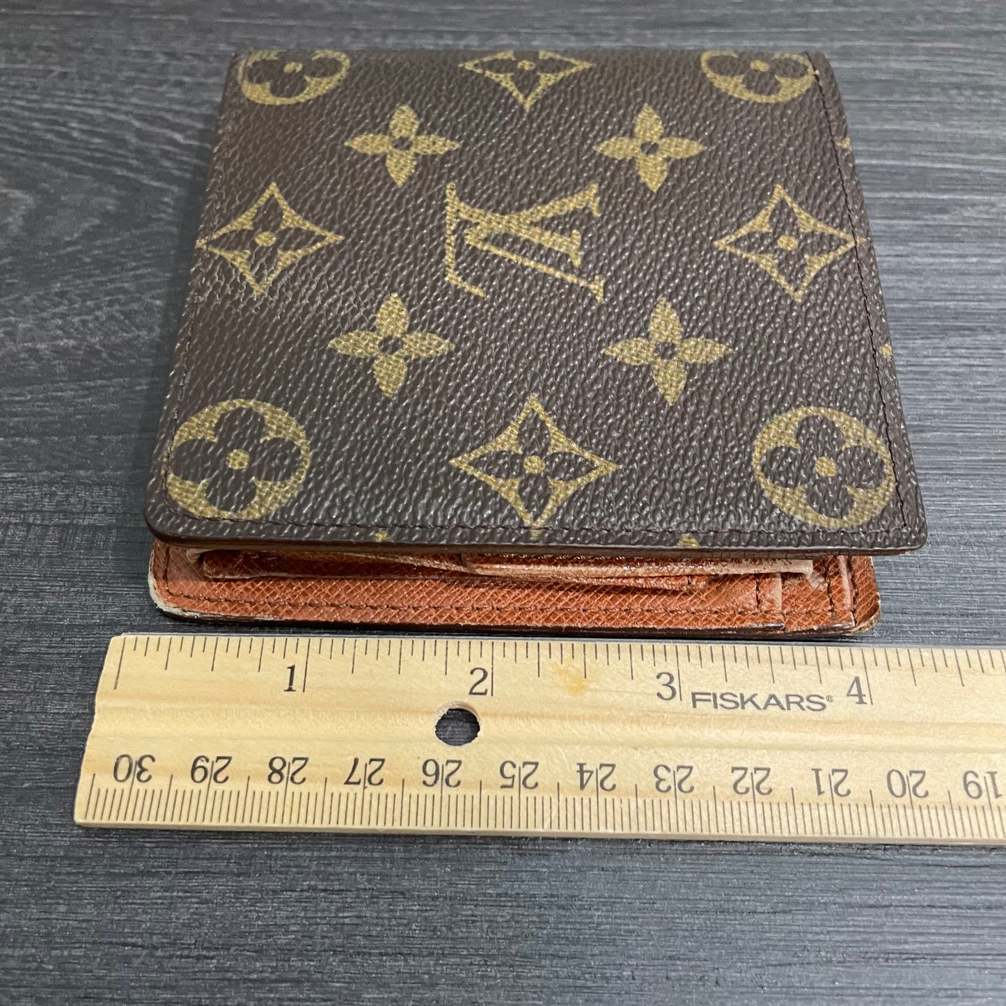 #109 LOUIS VUITTON Monogram Men's Wallet