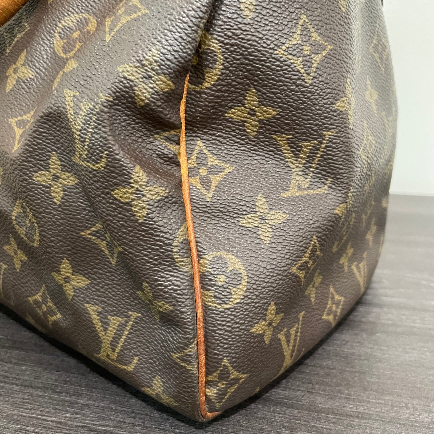 SOLD! Louis Vuitton Monogram Speedy 30 with Lock & Key