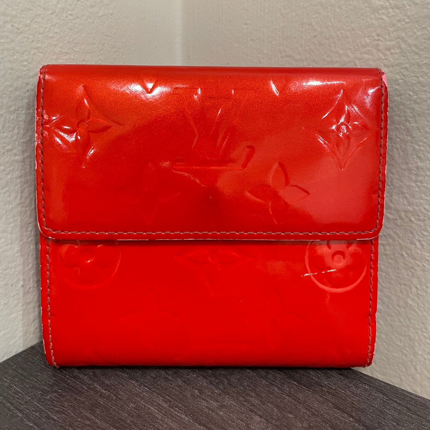 #121 LOUIS VUITTON Red Vernis Leather Compact Wallet