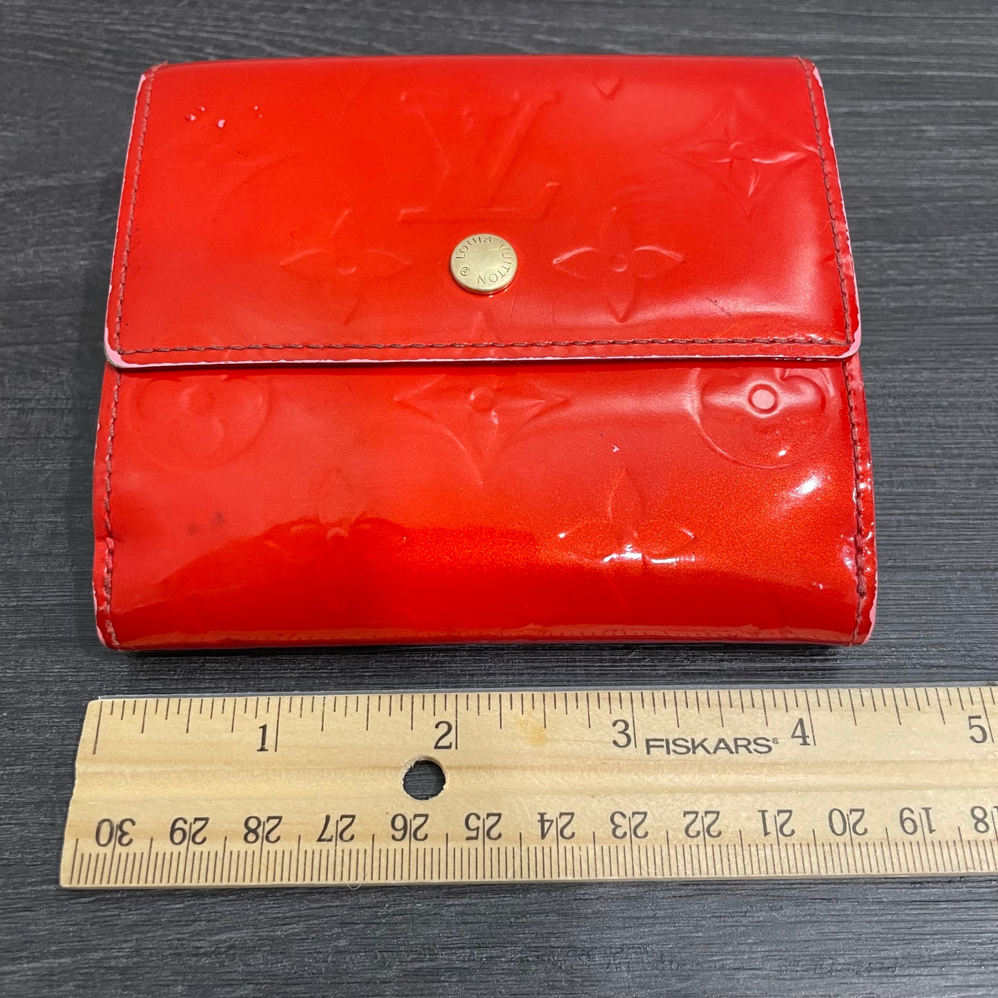 #121 LOUIS VUITTON Red Vernis Leather Compact Wallet