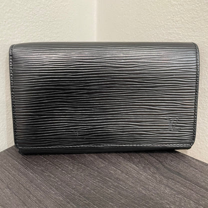 #123 LOUIS VUITTON Black Epi Leather Wallet