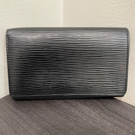 #123 LOUIS VUITTON Black Epi Leather Wallet