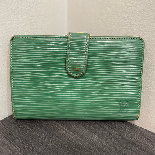 #124 LOUIS VUITTON Green Epi Leather Wallet
