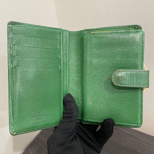 #124 LOUIS VUITTON Green Epi Leather Wallet