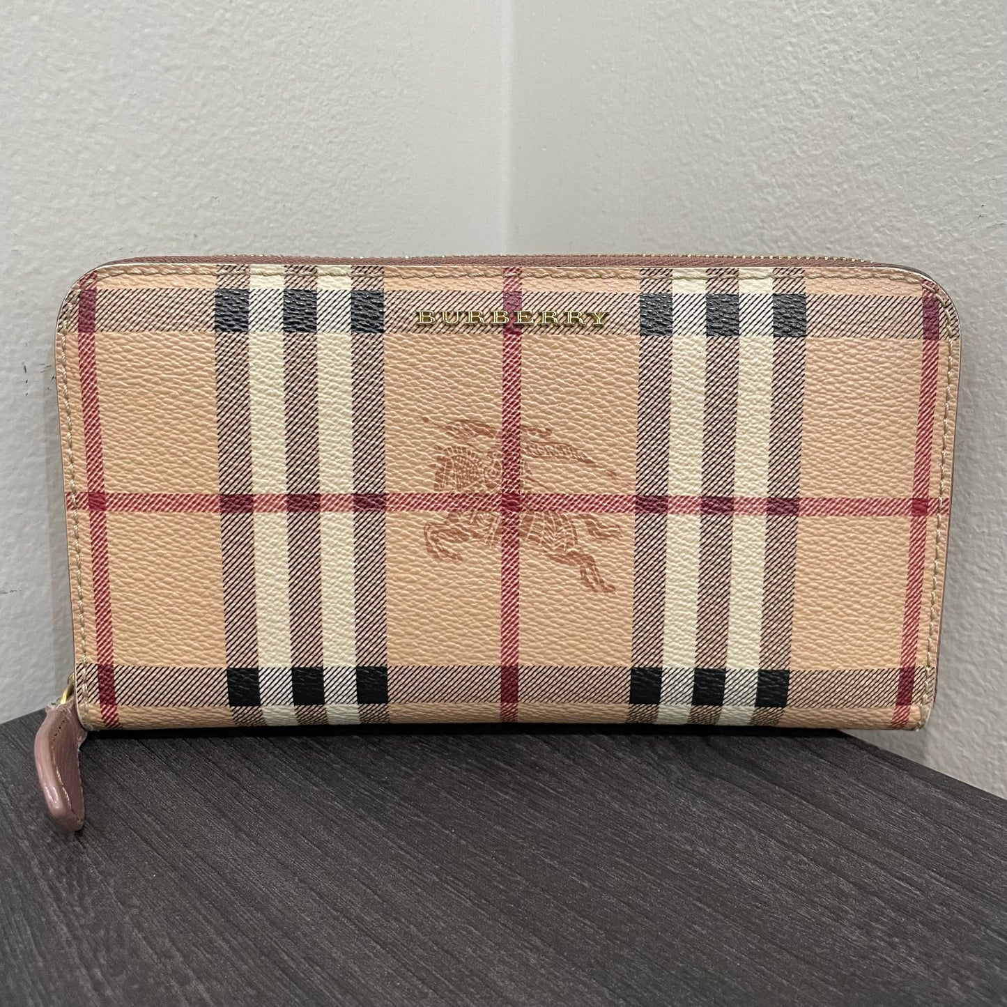 #127 BURBERRY Check Leather Zippy Wallet