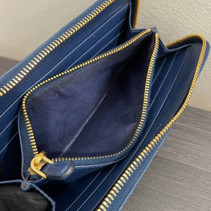 #131 PRADA Blue Leather Zippy Wallet