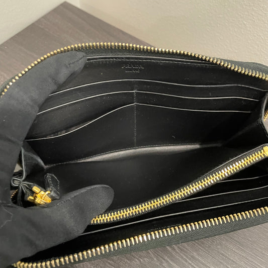 #134 PRADA Black Nylon Zippy Wallet