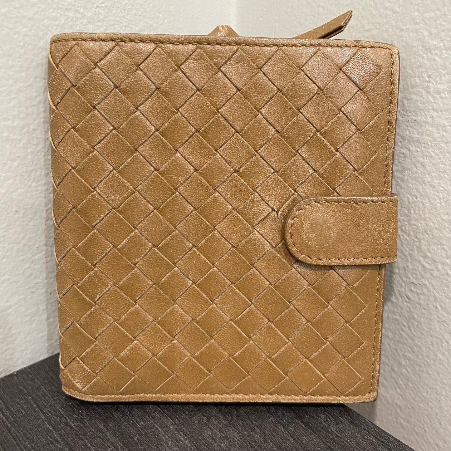 #136 BOTTEGA VENETA Tan Leather Weave Wallet