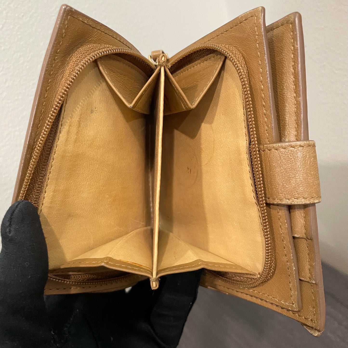 #136 BOTTEGA VENETA Tan Leather Weave Wallet