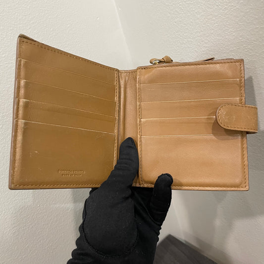 #136 BOTTEGA VENETA Tan Leather Weave Wallet
