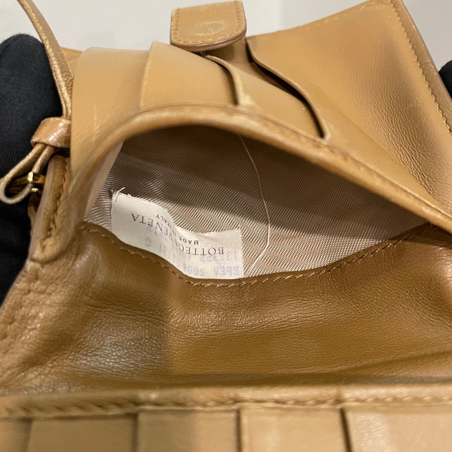 #136 BOTTEGA VENETA Tan Leather Weave Wallet