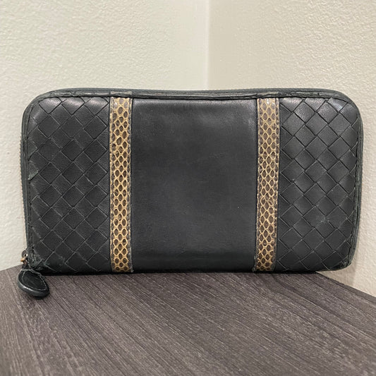 #137 BOTTEGA VENETA Black & Exotic Leather Weave Zippy Wallet