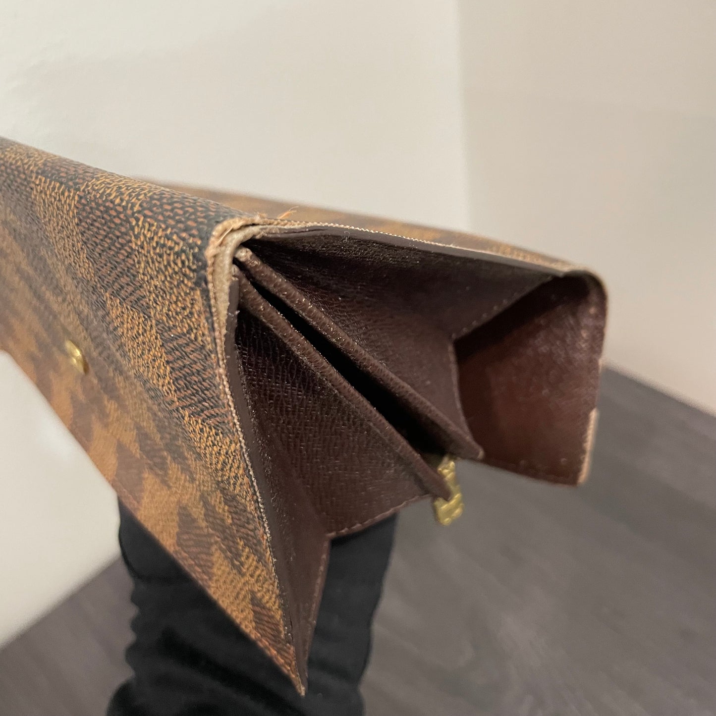 #139 LOUIS VUITTON Damier Ebene Long Wallet