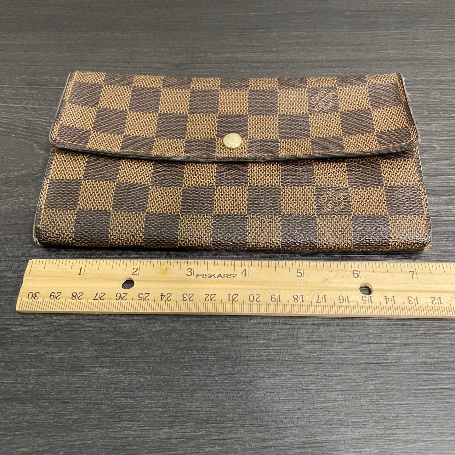 #139 LOUIS VUITTON Damier Ebene Long Wallet