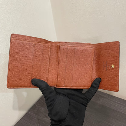 #147 LOUIS VUITTON Monogram Compact Wallet