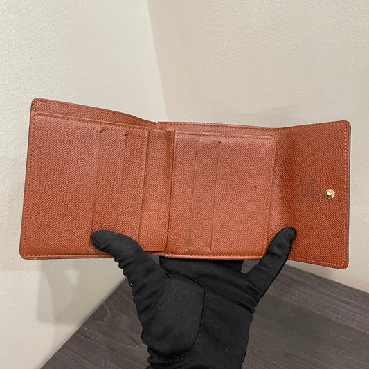 #147 LOUIS VUITTON Monogram Compact Wallet