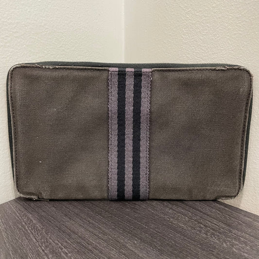 #150 HERMES Large Travel Wallet